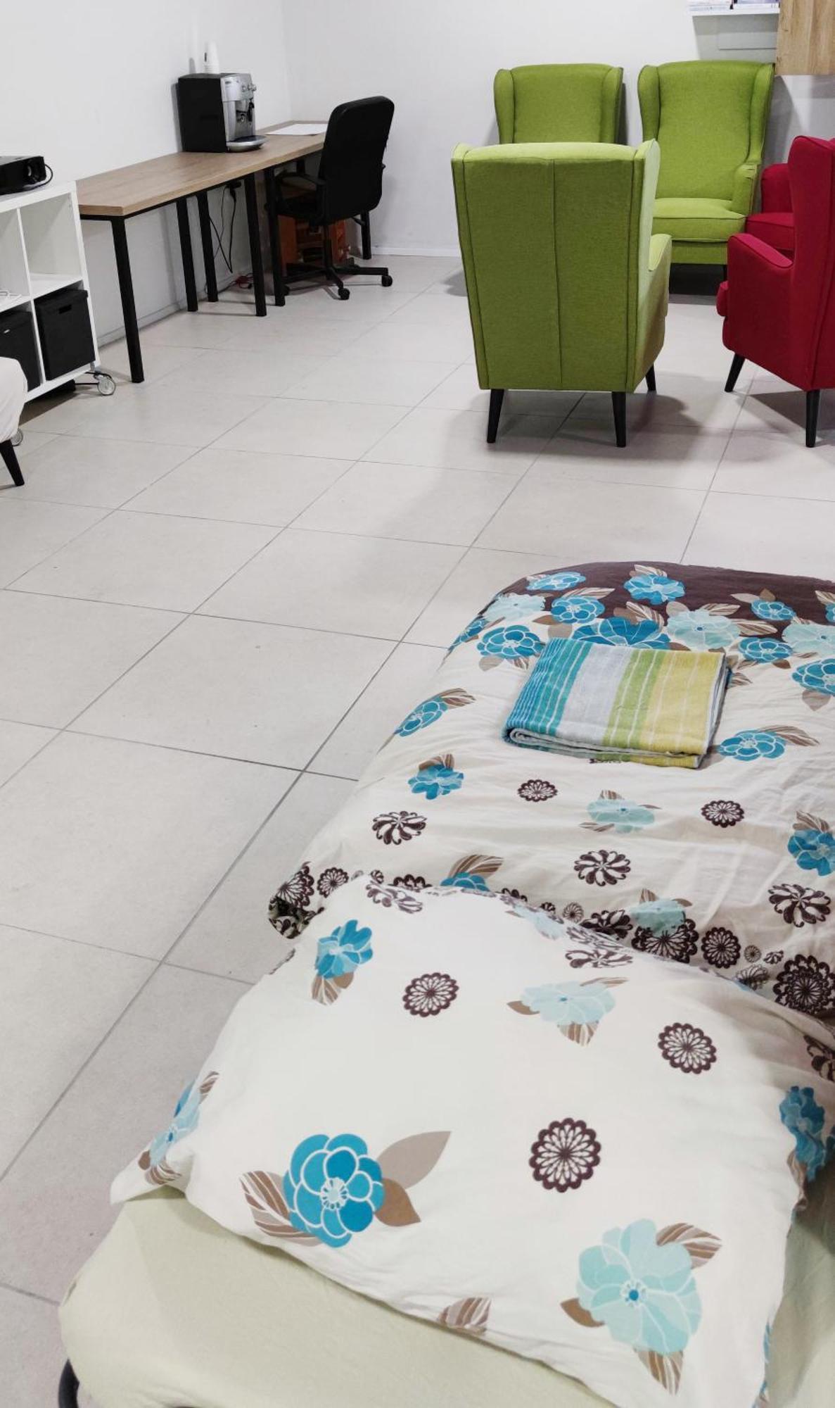 Krasny Priestranny Slnecny Apartman V Centre Mesta เตร็นชีน ภายนอก รูปภาพ